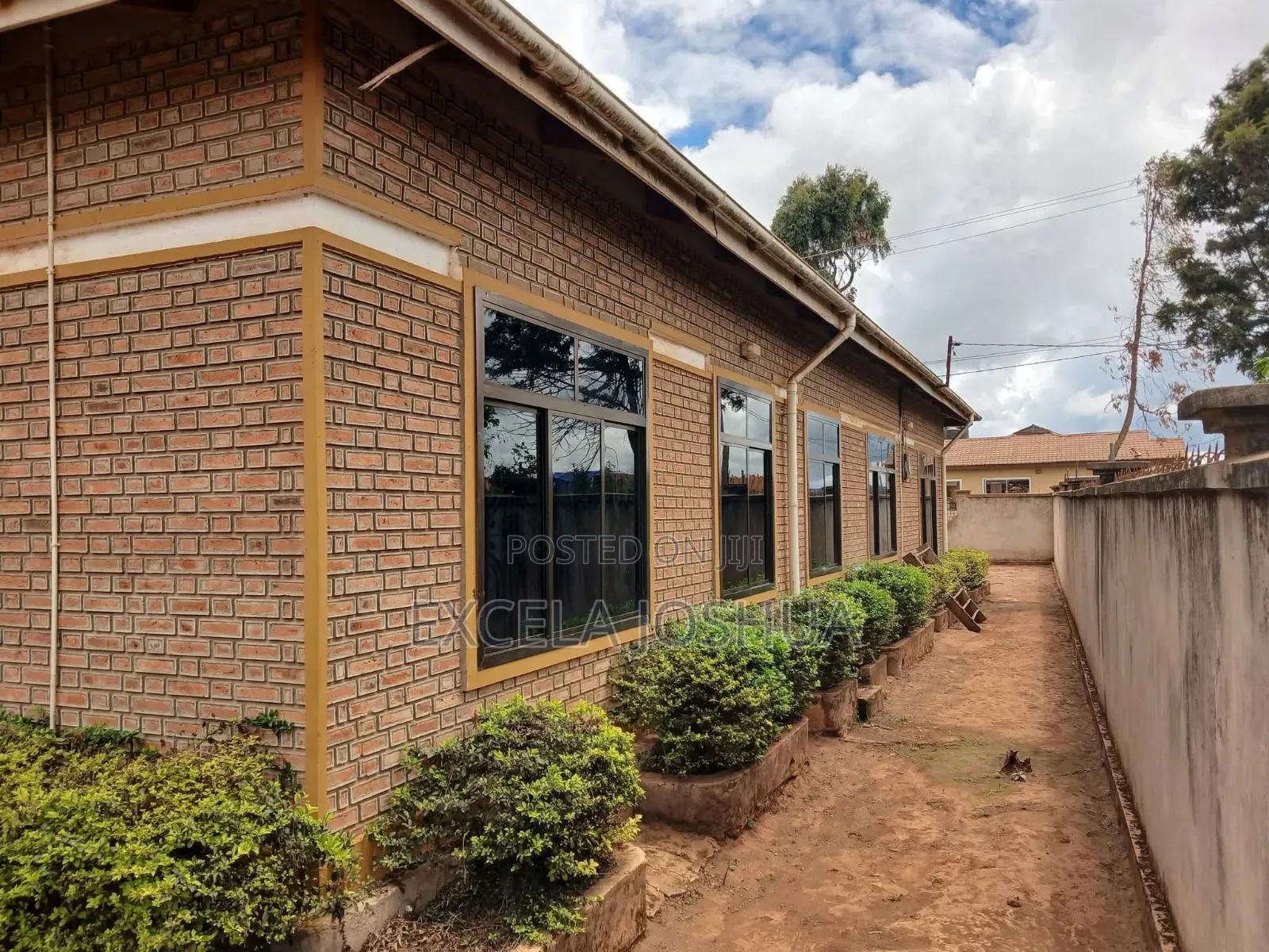 3bdrm House in Excela Joshua, Njombe Mjini for sale