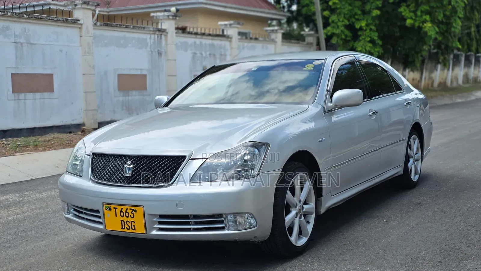 Toyota Crown 2004 Silver