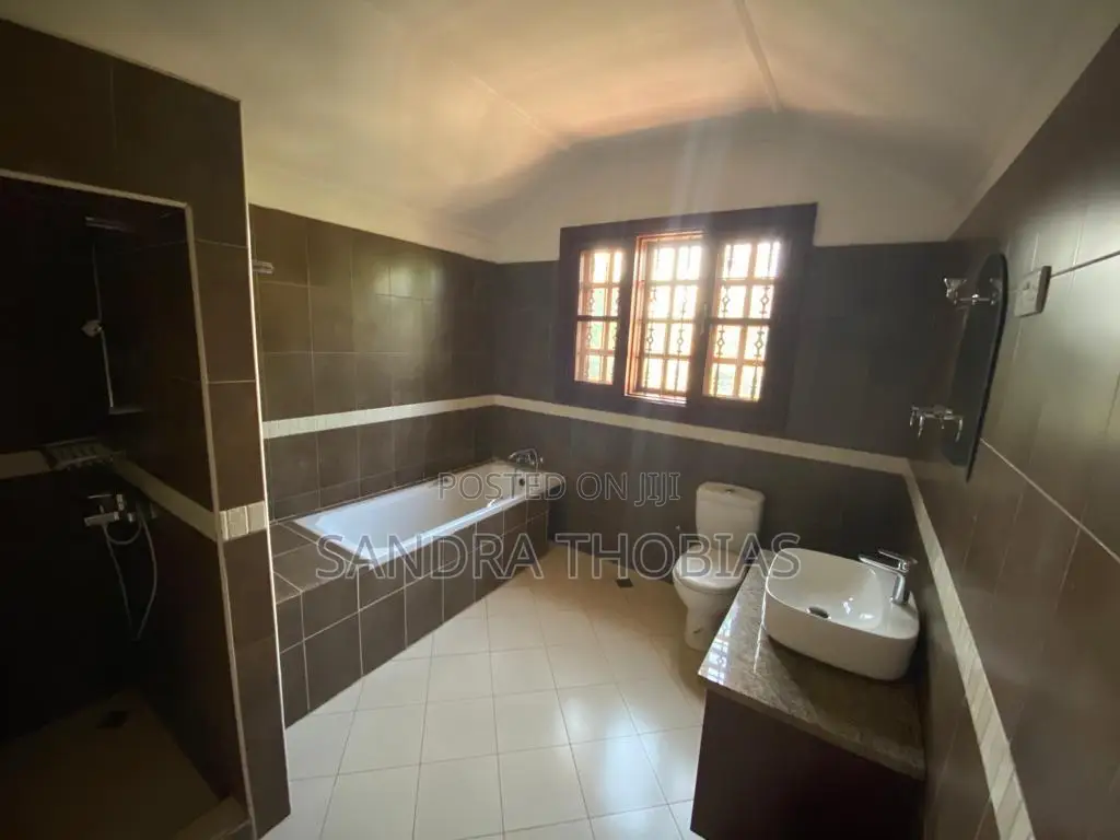 Furnished 5bdrm House in Behind Nanenane, Njiro for sale