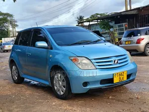 Toyota IST 2006 Blue