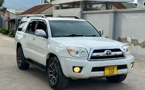 Toyota Hilux Surf 2006 White