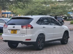 Toyota Harrier 2006 White