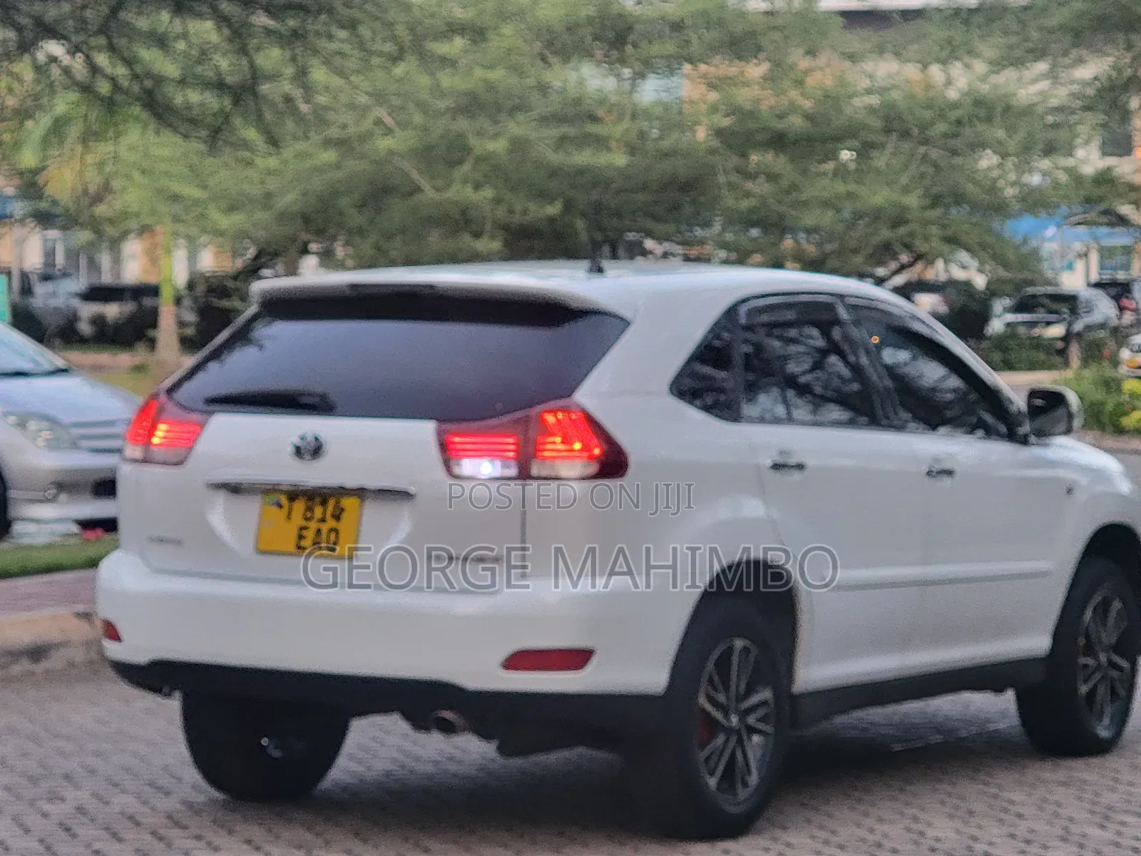 Toyota Harrier 2006 White
