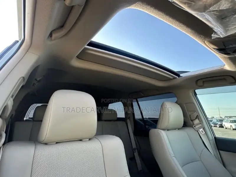 Toyota Land Cruiser Prado 2.8 2022 Pearl
