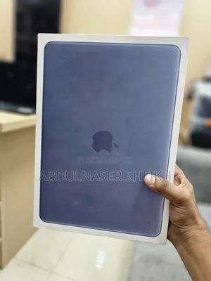 New Laptop Apple MacBook 8GB SSD 512GB