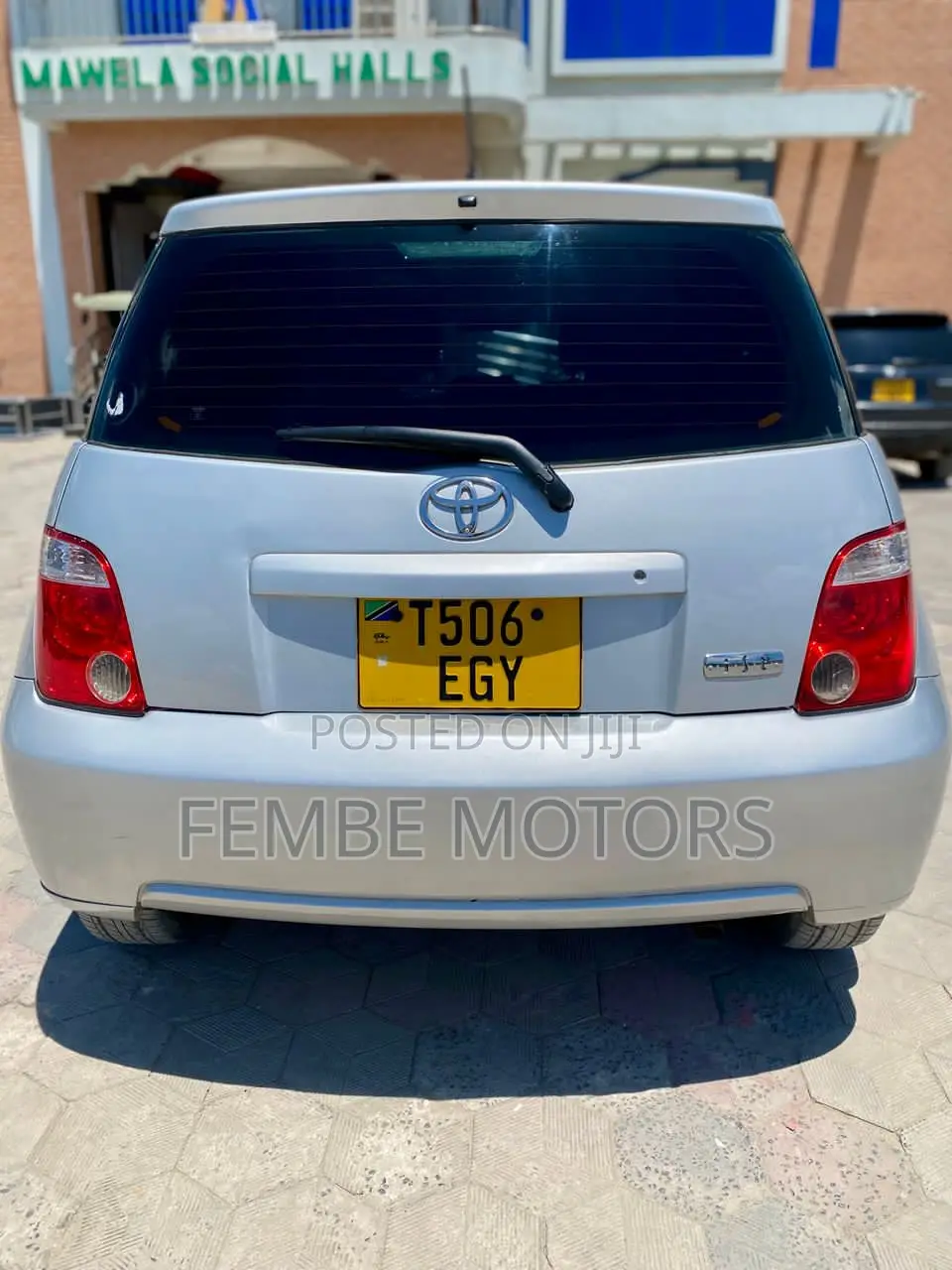 Toyota IST 2005 Silver