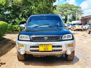 Toyota RAV4 1999 Blue