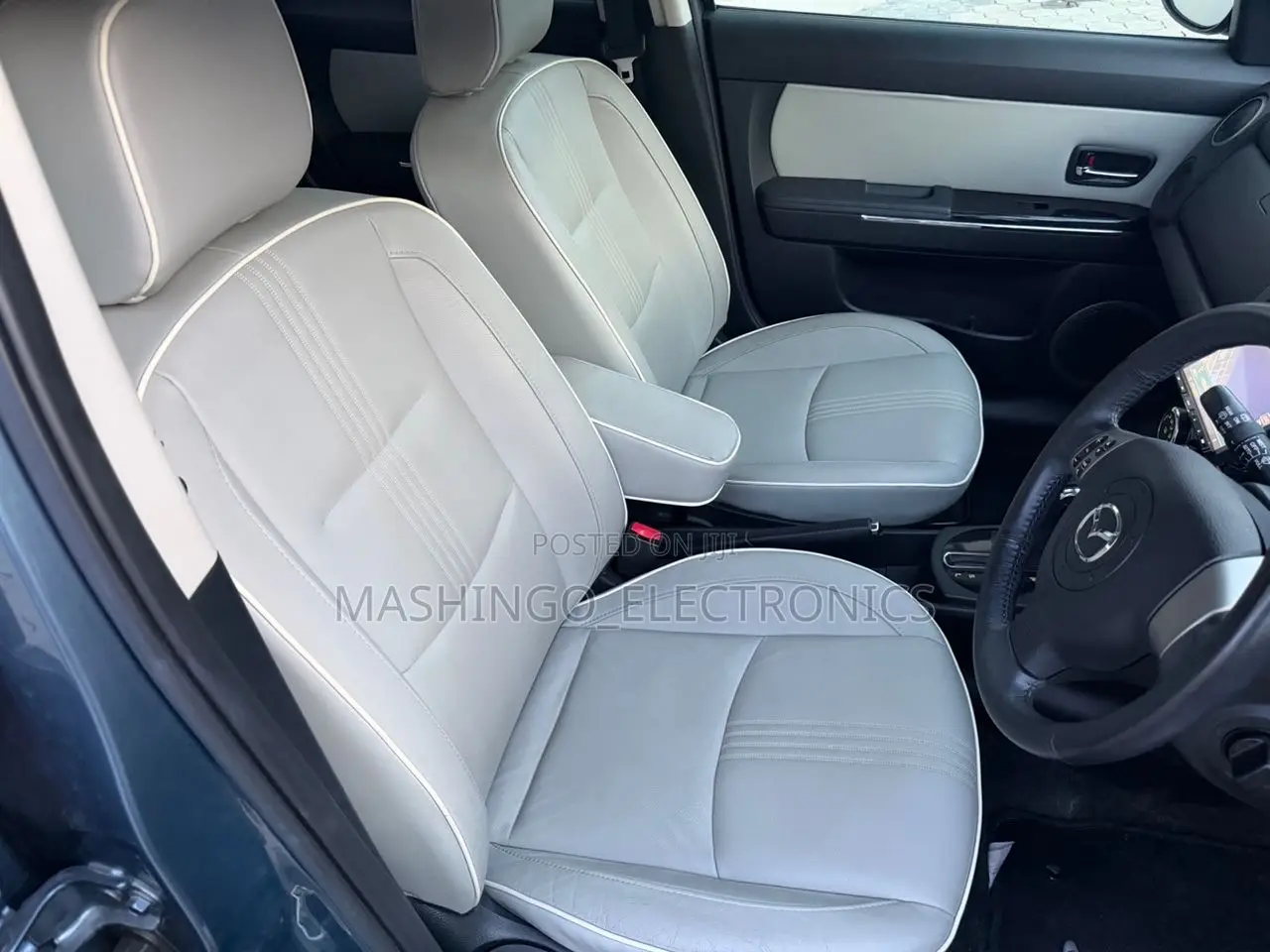 Mazda Verisa 2013 Blue
