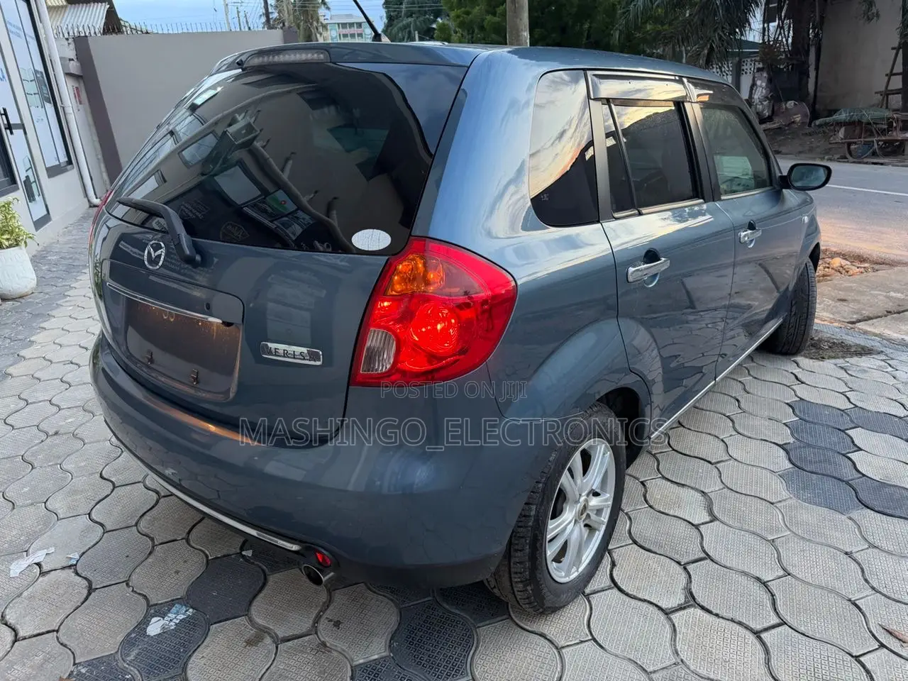 Mazda Verisa 2013 Blue