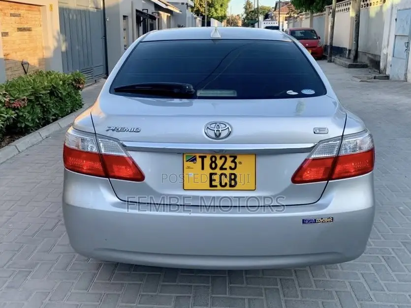 Toyota Premio 2009 Silver
