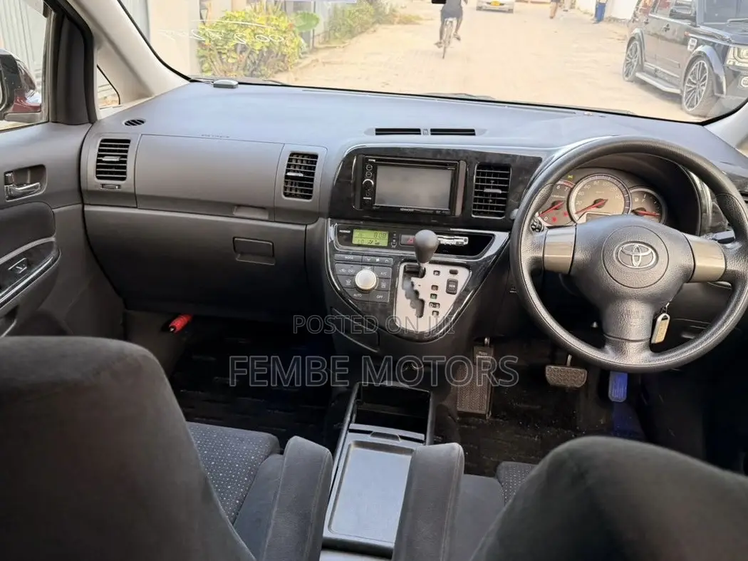Toyota Wish 2006 Burgundy