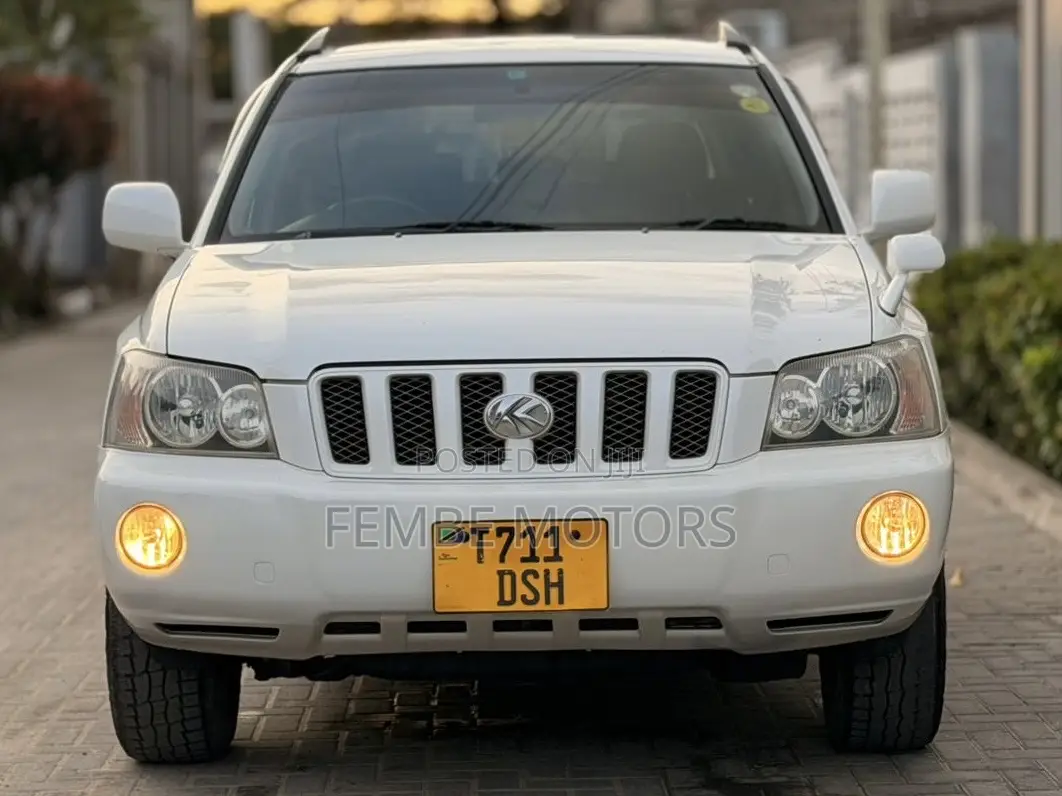Toyota Kluger 2005 White