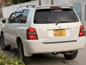 Toyota Kluger 2005 White