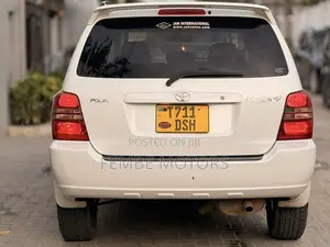 Toyota Kluger 2005 White