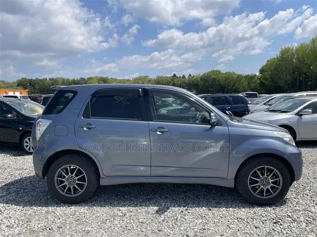 Toyota Rush 1.5 AWD 2011 Gray