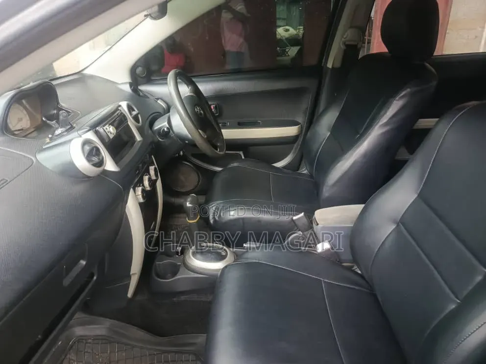 Toyota IST 2004 Gray
