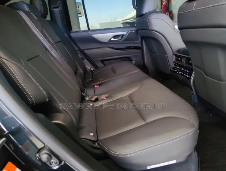New Lexus LX 700h 2025 Black