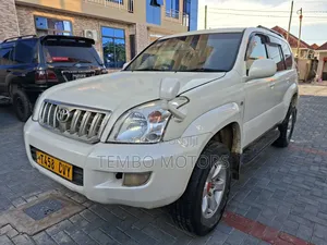 Toyota Land Cruiser Prado 2007 White