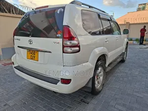 Toyota Land Cruiser Prado 2007 White