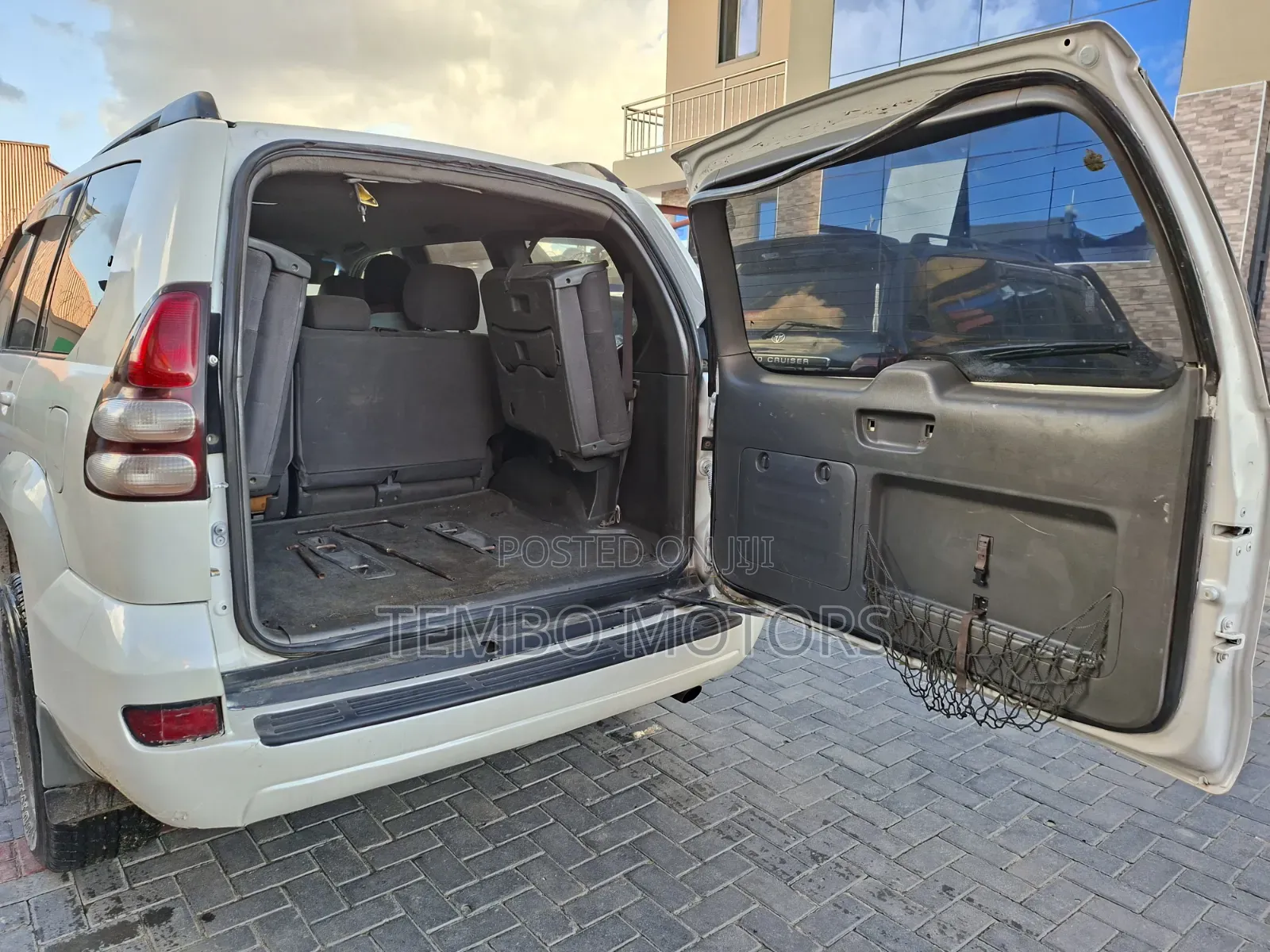 Toyota Land Cruiser Prado 2007 White