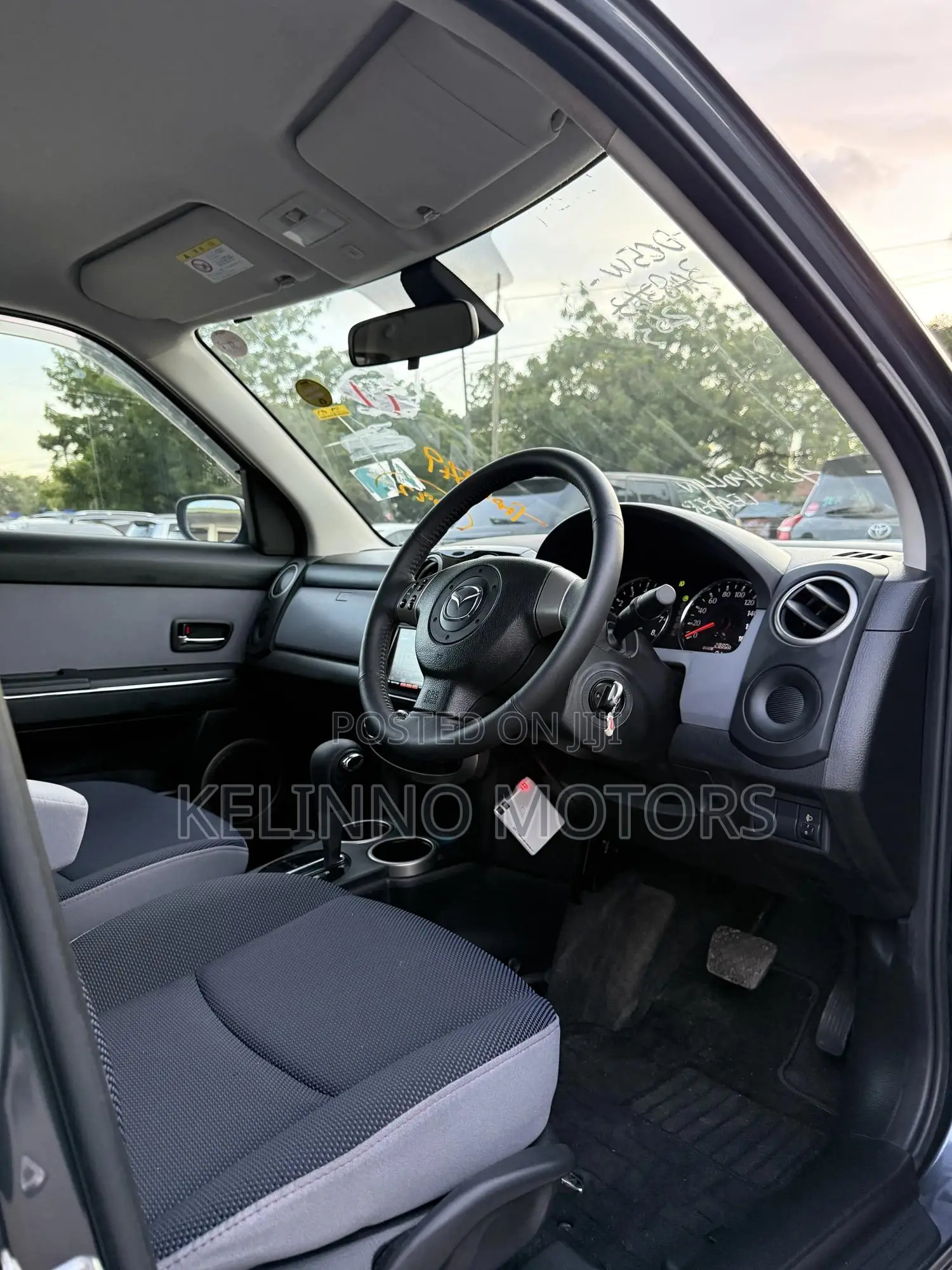 Mazda Verisa 2010 Gray