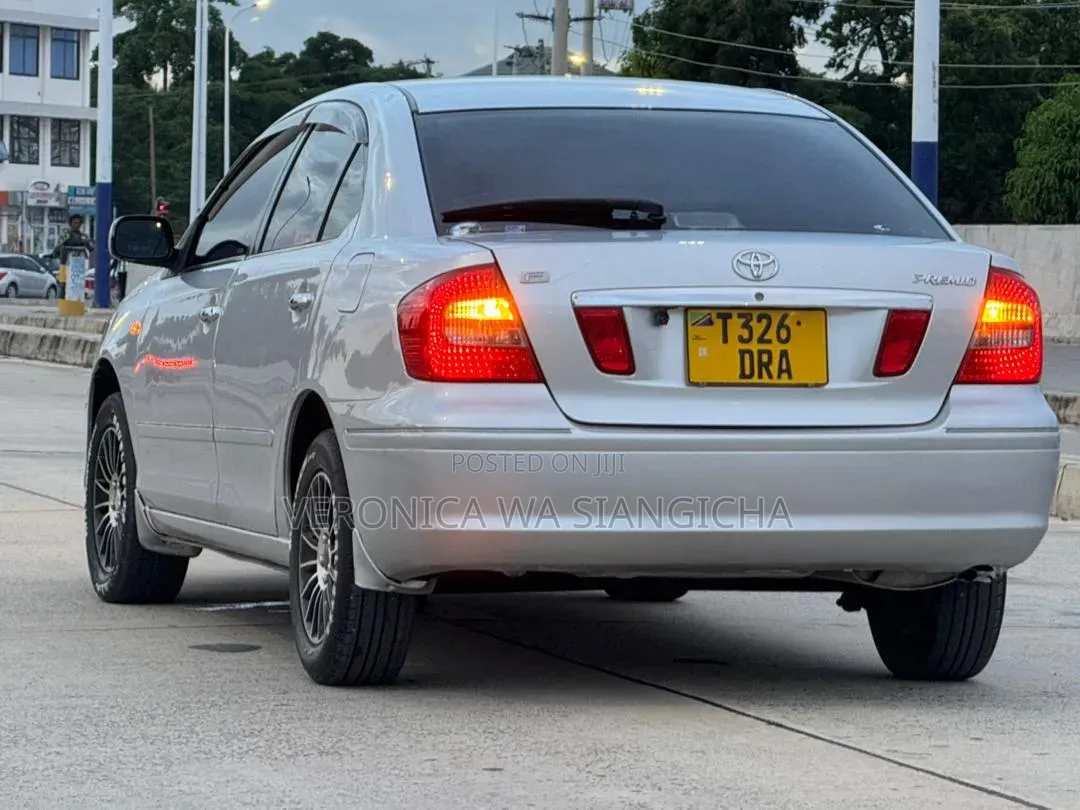 Toyota Premio 2006 Silver