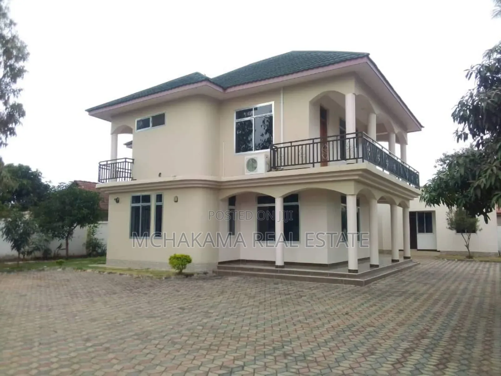 3bdrm Block of Flats in Mchakama Real Estate, Mbezi Beach for sale