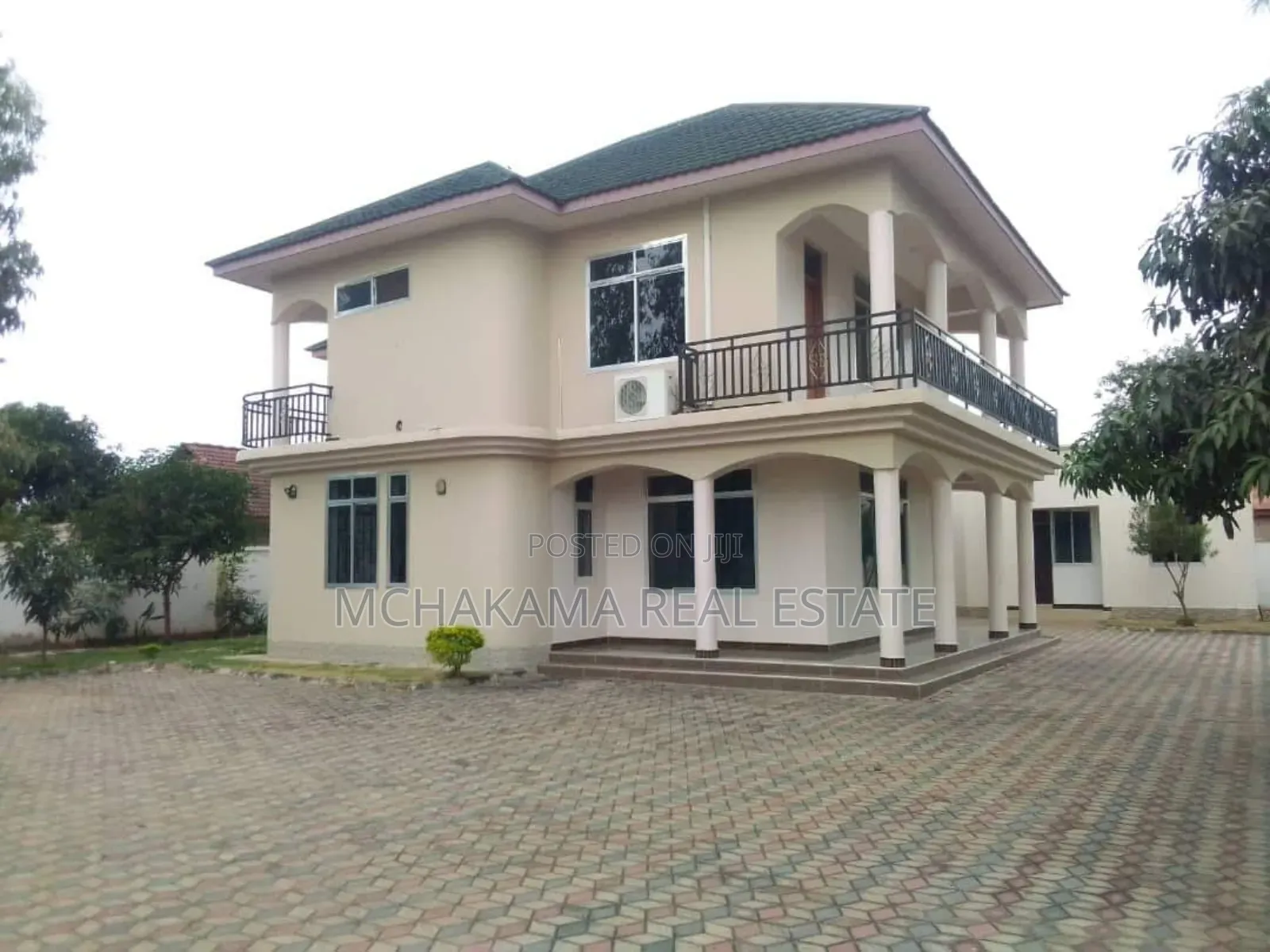 3bdrm Block of Flats in Mchakama Real Estate, Mbezi Beach for sale