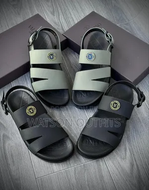 Men's Leather Sandals Classically Smart Elegantly Valentino Branded