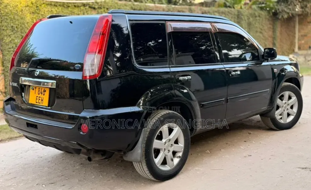 Nissan X-Trail 2005 Black