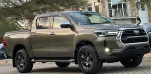 Toyota Hilux 2022 Gray