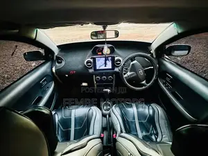 Toyota IST 2005 Gold