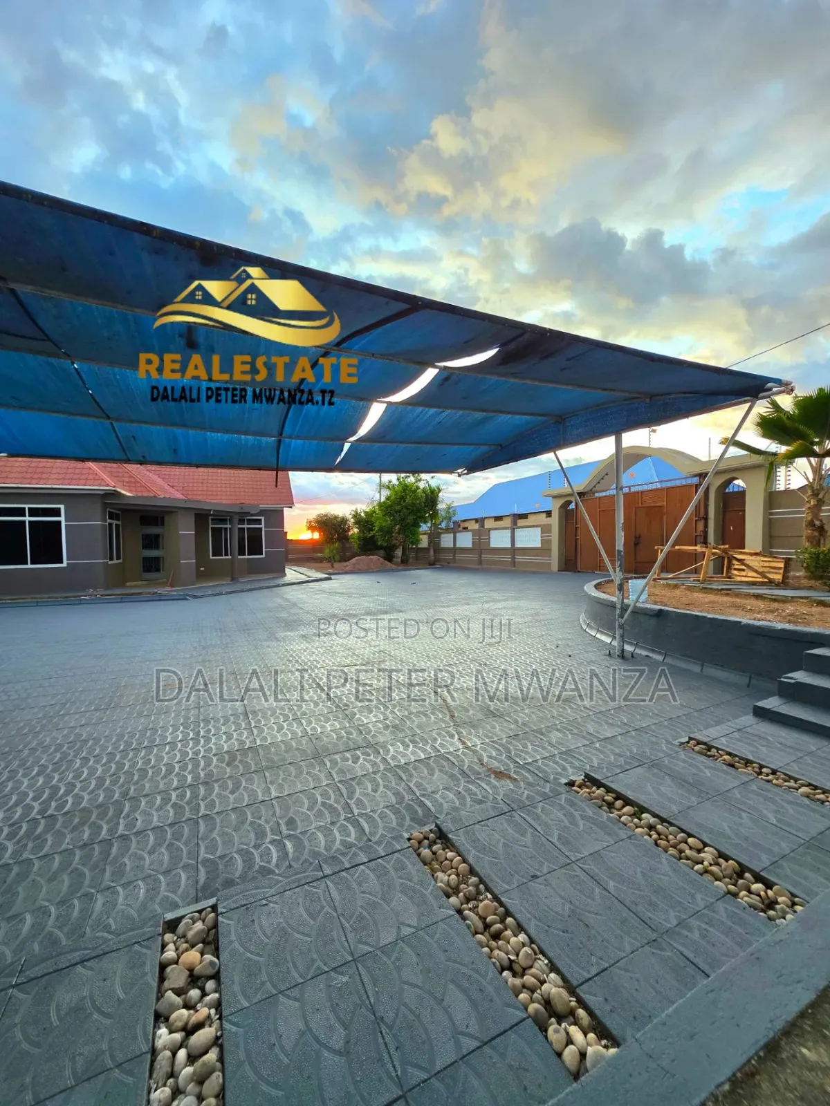 4bdrm House in Broker Peter, Mkolani for rent
