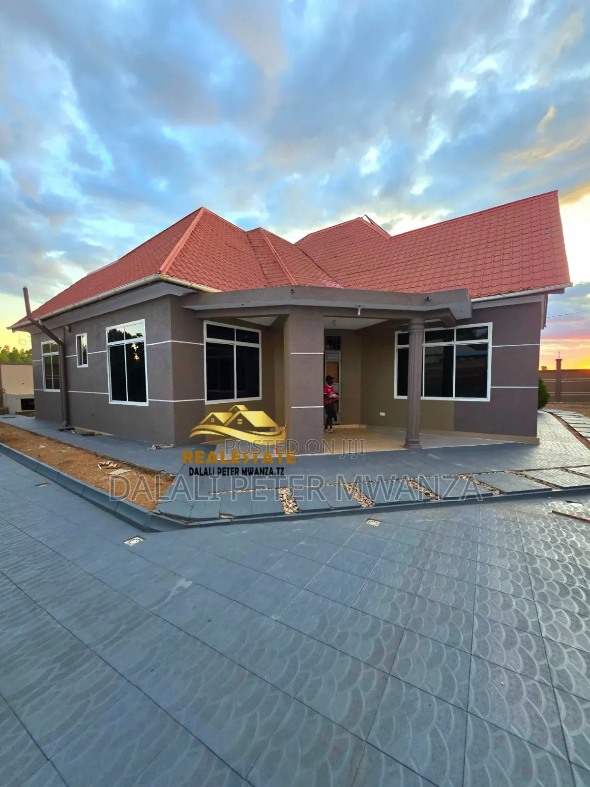 4bdrm House in Broker Peter, Mkolani for rent