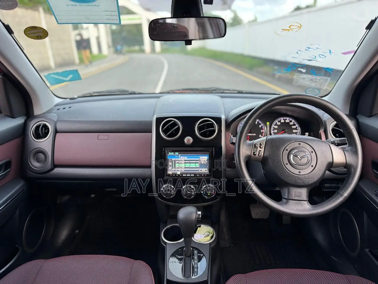 Mazda Verisa 2010 Red