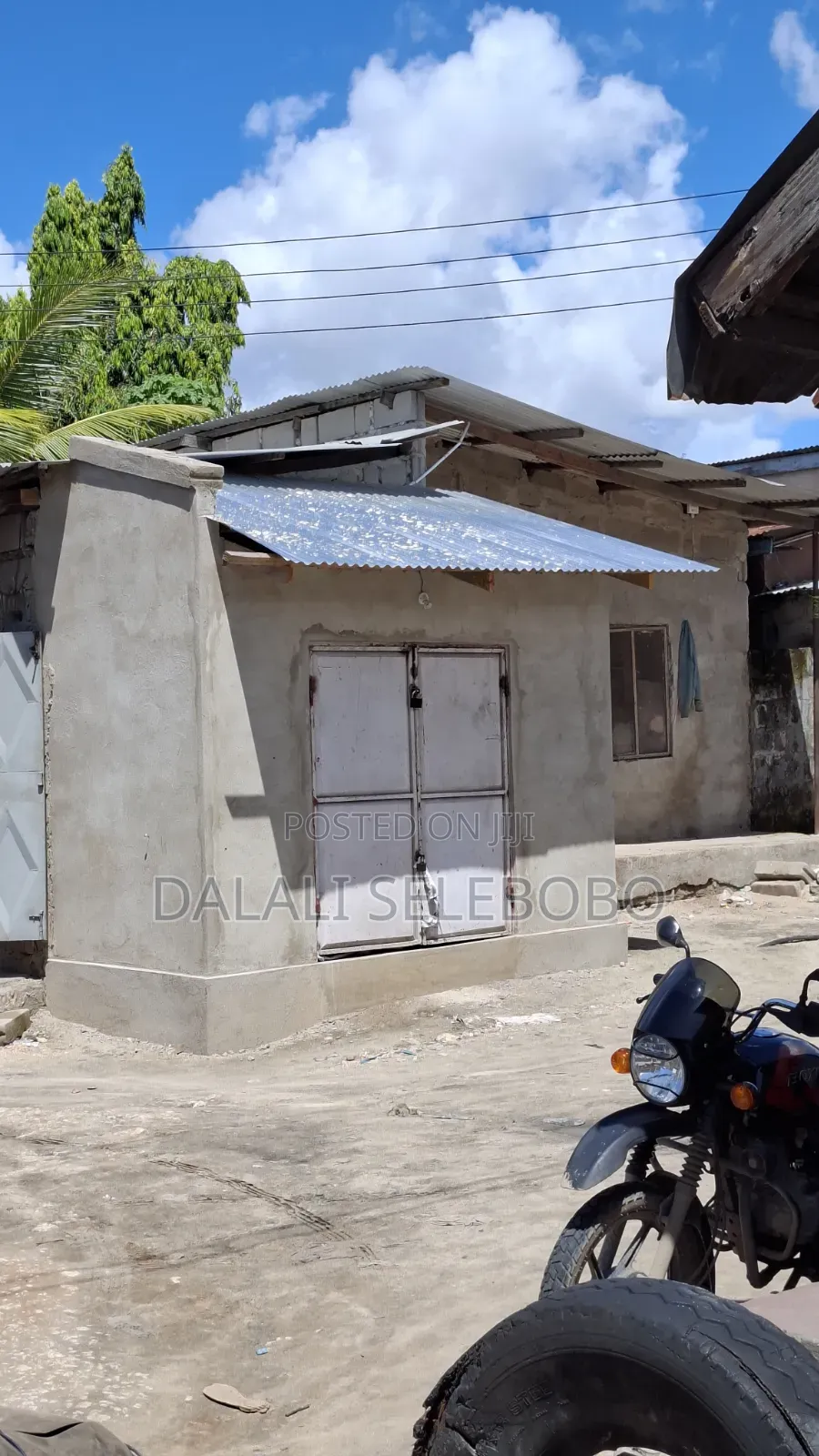 4bdrm Bungalow in Kinondoni Hananasif for sale