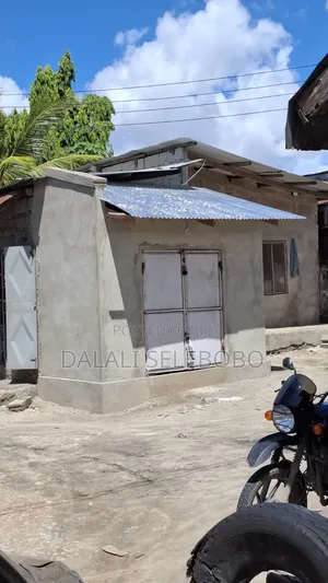 4bdrm Bungalow in Kinondoni Hananasif for sale