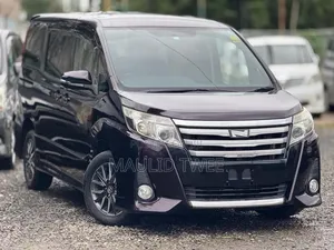 Toyota Noah 2014 Black
