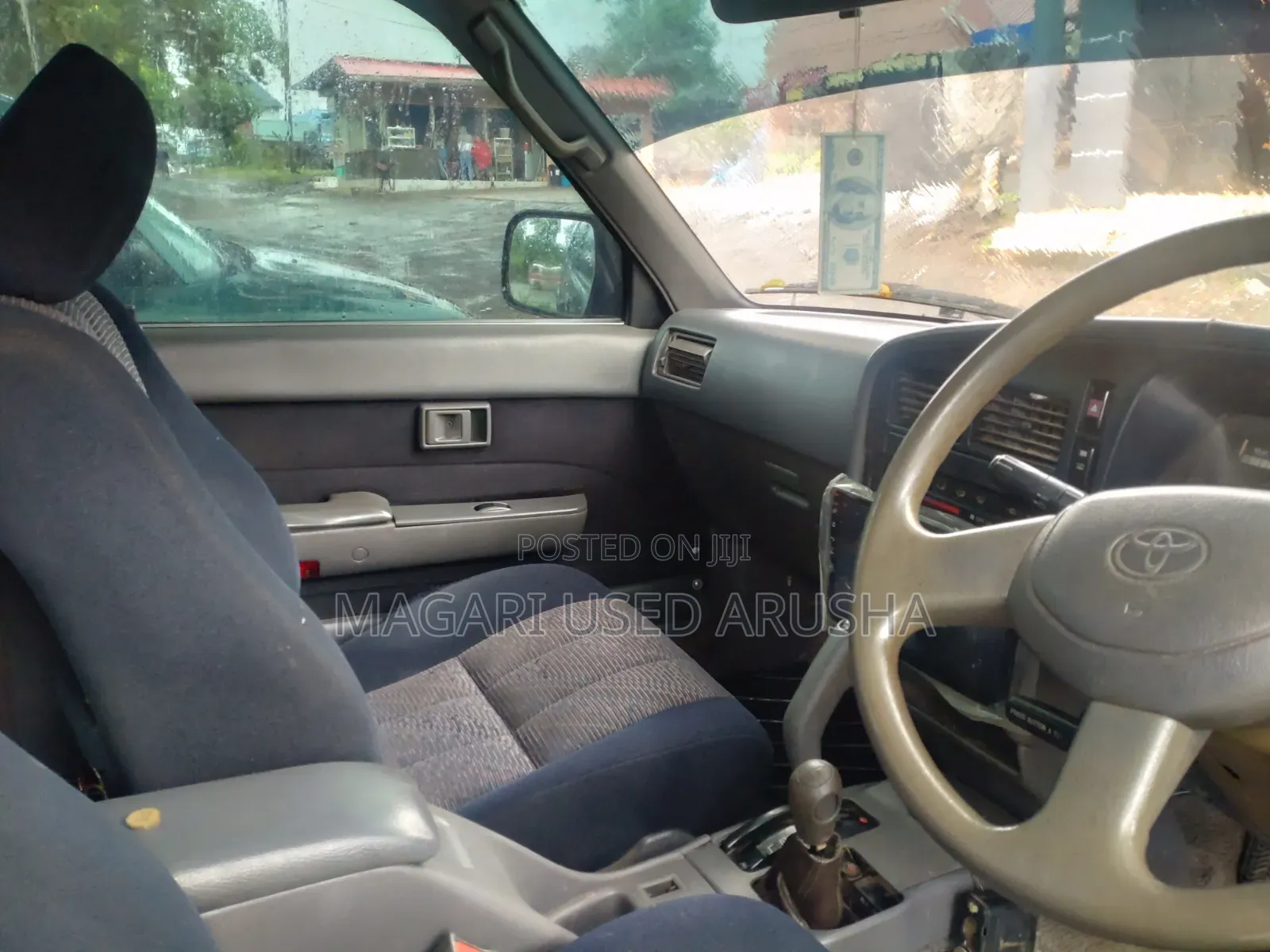 Toyota Hilux Surf 2000 Blue