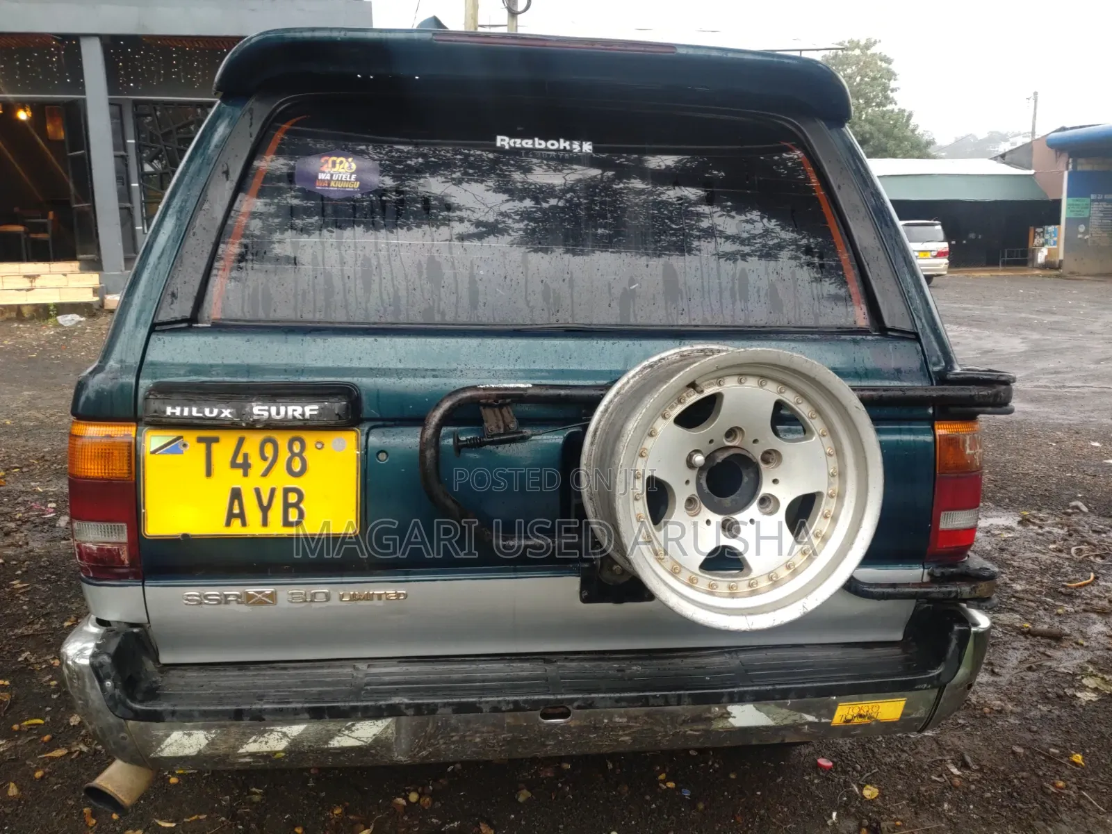 Toyota Hilux Surf 2000 Blue