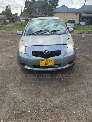 Toyota Vitz 2006 Gray