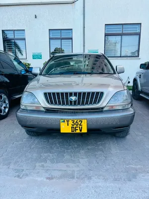 Toyota Harrier 2001 Silver