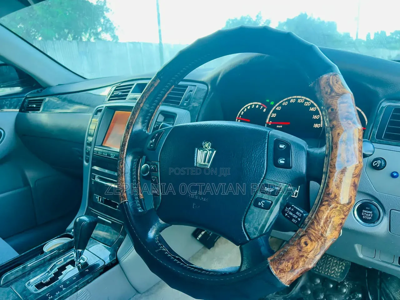 Toyota Crown 2004 Black