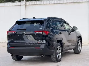 Toyota RAV4 Adventure AWD 2020 Black
