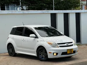 Toyota IST 2005 White