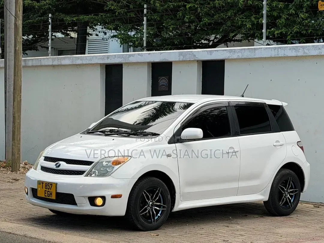 Toyota IST 2005 White