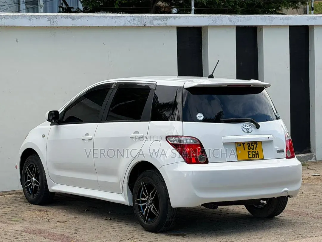 Toyota IST 2005 White