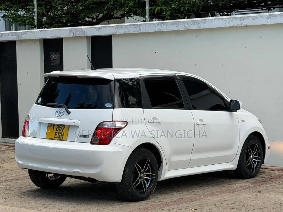Toyota IST 2005 White