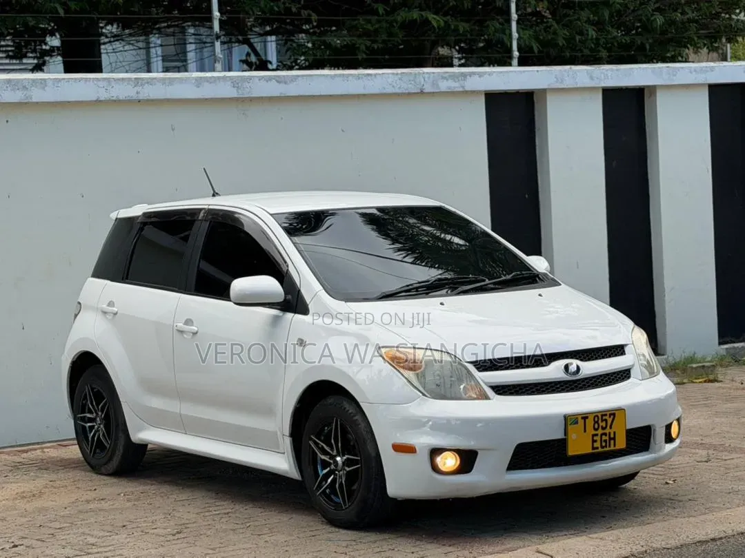 Toyota IST 2005 White