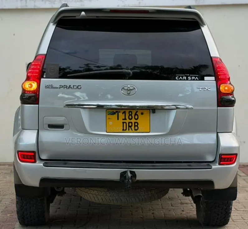 Toyota Land Cruiser Prado 2006 Silver